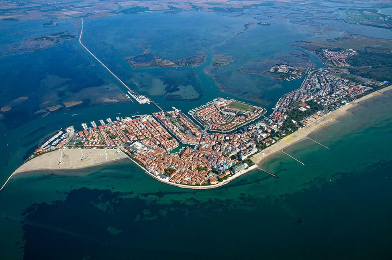 Appartamento Perco Riva Slataper Grado Bagian luar foto