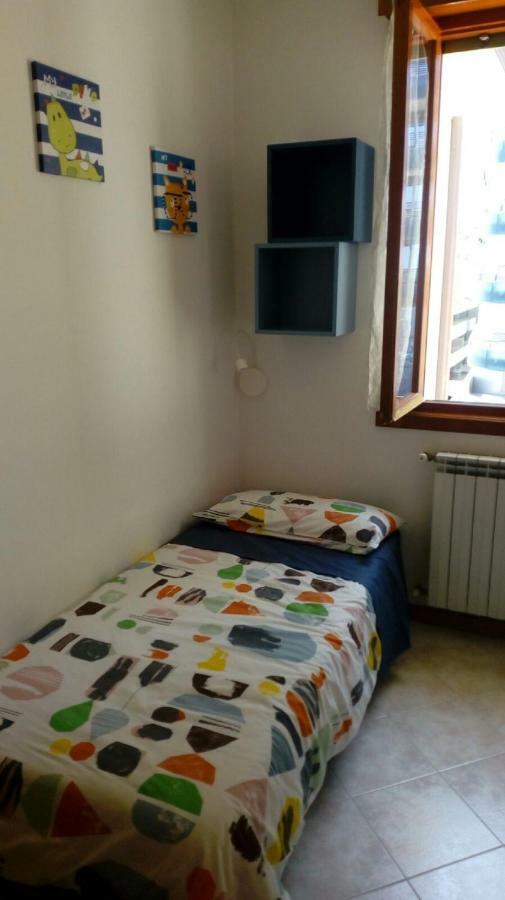 Appartamento Perco Riva Slataper Grado Bagian luar foto